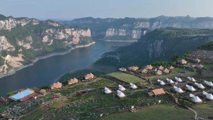 悬崖露营地景点视频4K