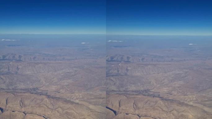从伊朗的飞机窗口看出去
