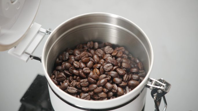 咖啡豆视频片段升格慢动作