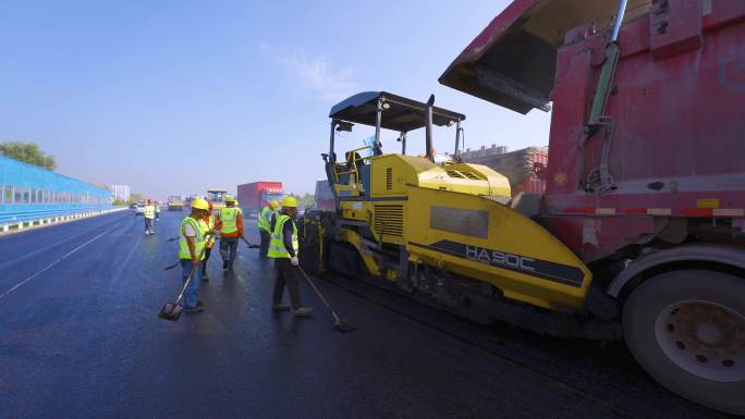 高速公路铺沥青路面路面养护2