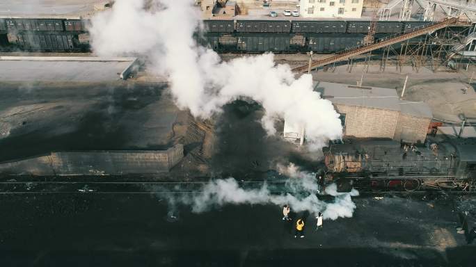 哈密三道岭最后一台蒸汽机服役40年今谢幕
