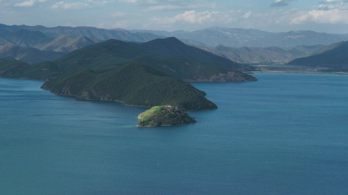 航拍泸沽湖女神湾