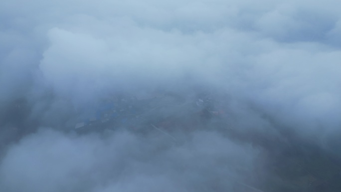 风景雾景清晨云雾天气