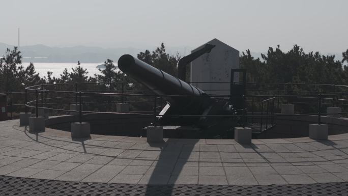 航拍山东威海刘公岛东泓炮台甲午海战古炮