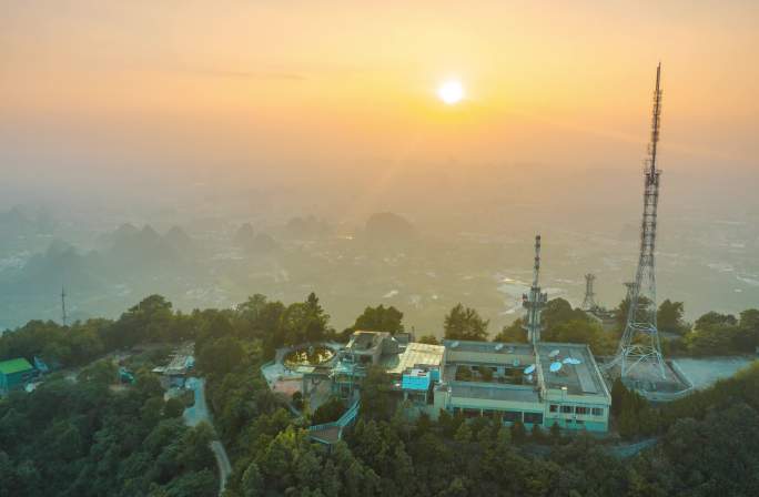 广西桂林尧山日落大气风景延时航拍人文