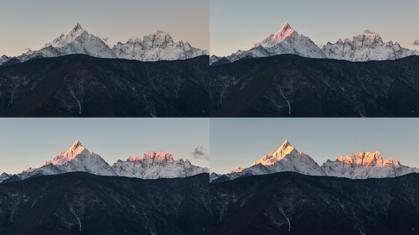 梅里雪山日照金山