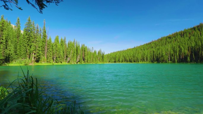 魔鬼湖，喀斯喀特湖国家风景小道，俄勒冈州德舒特国家森林