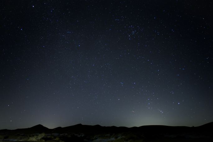 4K沙漠星空延时摄影冬季银河