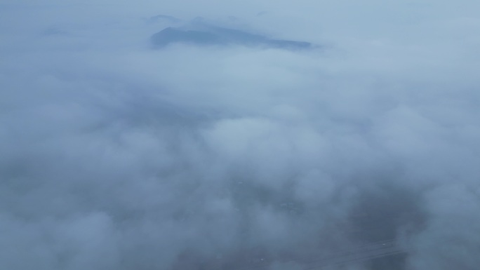 朦胧的清晨风景