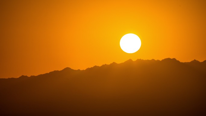 沙漠日出光影延时摄影