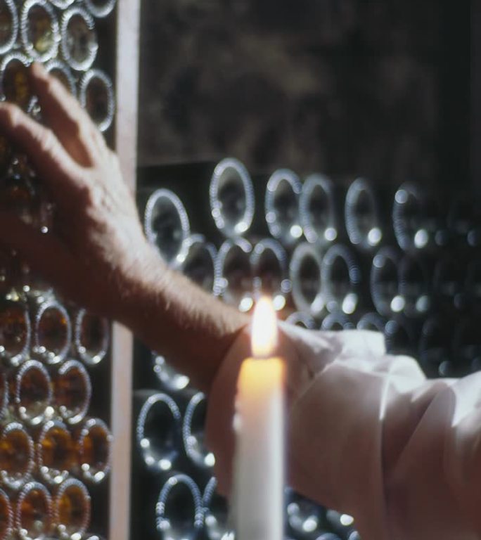 SLO MO烛光葡萄酒遗产:一位年长的葡萄酒商对永恒的瓶装优雅的亲密探索，酿酒厂，葡萄酒，酒窖