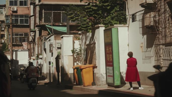 老街道 胡同 扫街 绿皮火车 人流
