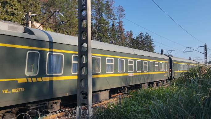 绿皮火车  离别的车站