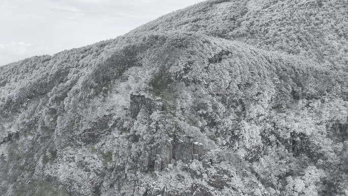 航拍雾凇满山雾凇 大雪封山