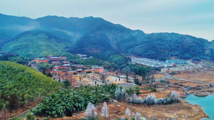 河南黄柏山初雪 黄柏山风光 黄柏山滴翠湖