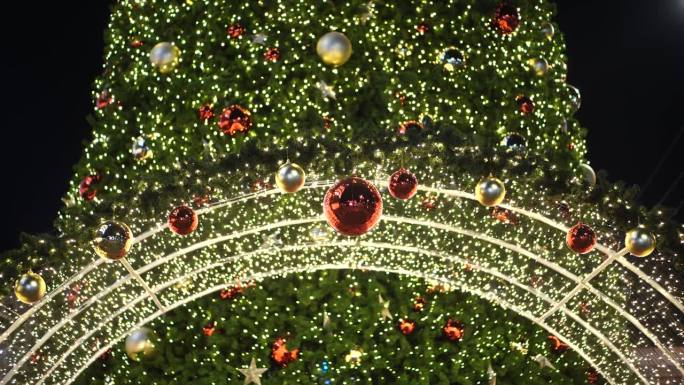 美丽的圣诞树装饰美丽圣诞树灯饰圣诞树挂饰