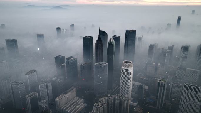 【4k正版素材】珠江新城平流雾穿云航拍