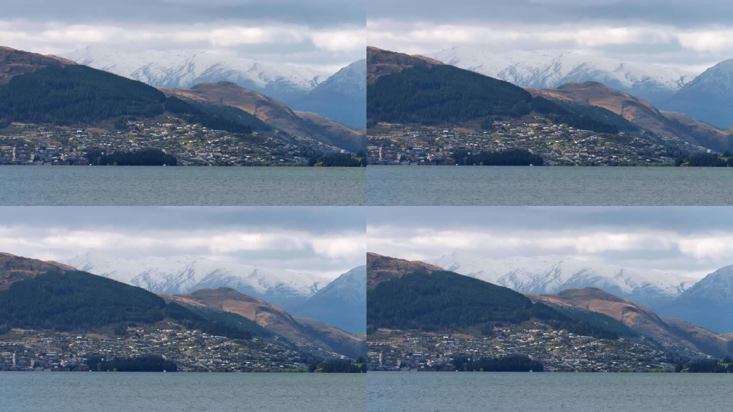 新西兰皇后镇的雪山和湖水