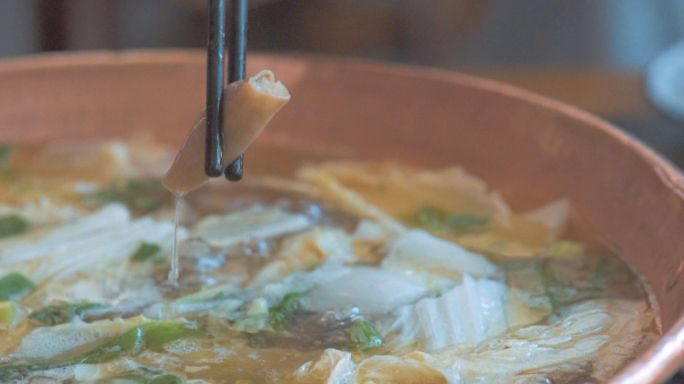 【原创】云南铜瓢牛肉火锅滇式美食特写