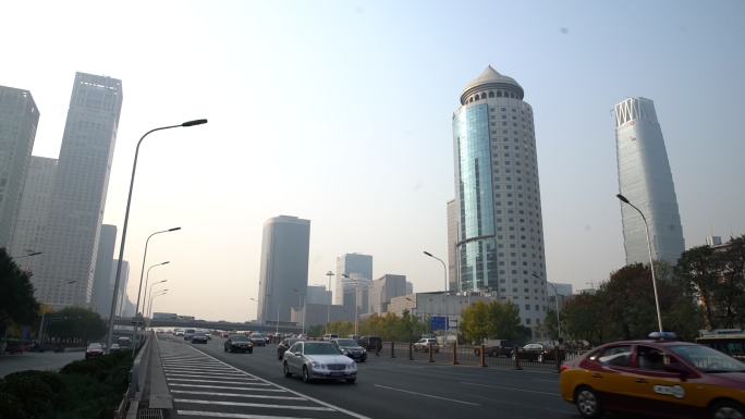 俯瞰北京国贸桥东三环大望路车水马龙