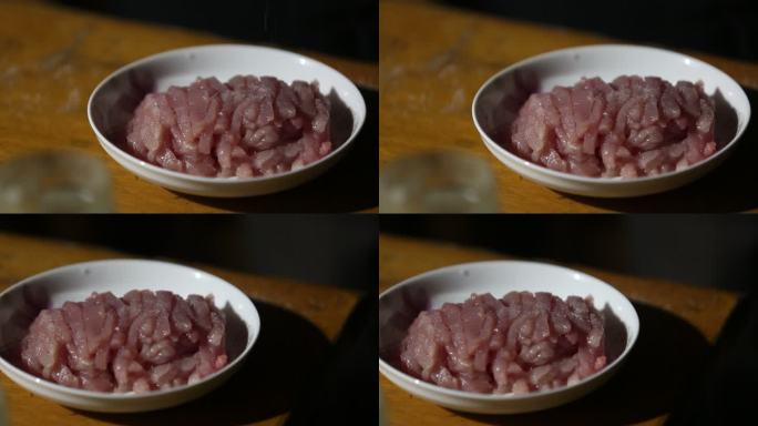 肉丝 撒盐 腌制