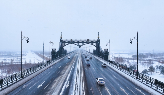 哈尔滨冬季阳明滩大桥
