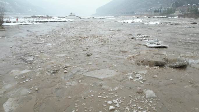 壶口 壶口瀑布 浮冰 水 洪水   风景