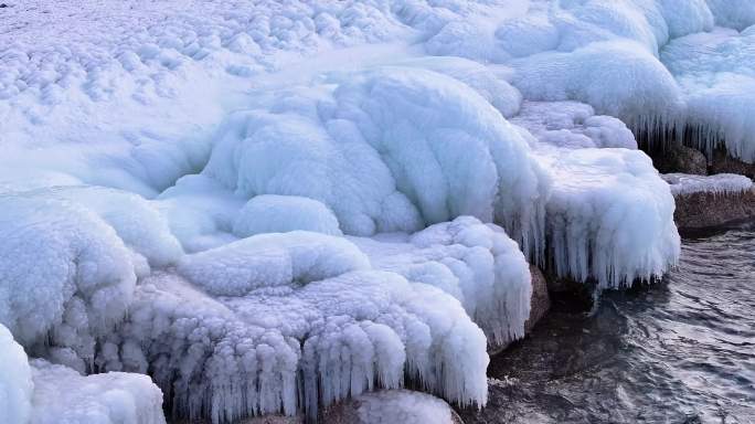 赛里木湖冰