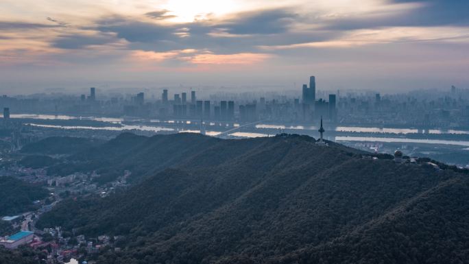 【精品】长沙岳麓山瞰城市日出延时