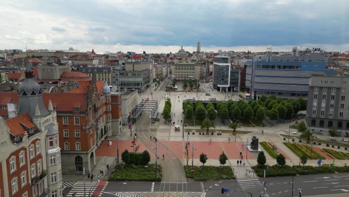 波兰卡托维兹市场广场鸟瞰图(波兰语:Rynek w Katowicach)