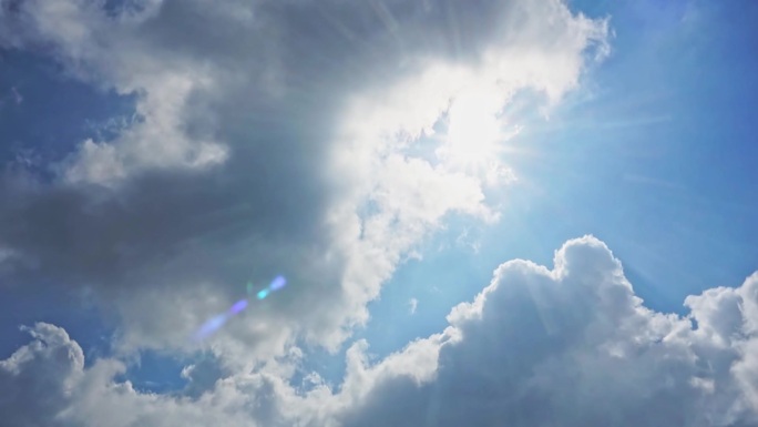 蓝天白云炙热太阳直射三伏天热浪云遮日