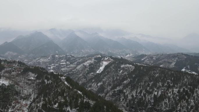 商洛翠屏山森林公园秦岭山脉下雪8