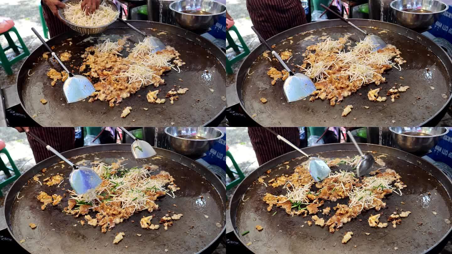 烹饪传统的泰式蚵仔煎蛋卷。