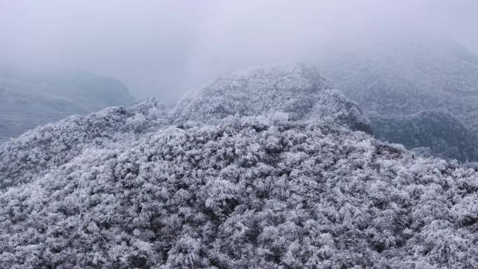 贵定雪天雾凇航拍