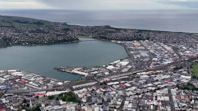 航拍新西兰达尼丁城市风光