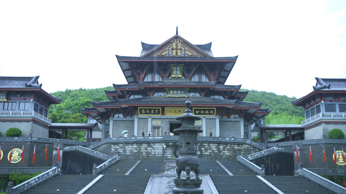 雨中游茅山崇禧万寿宫