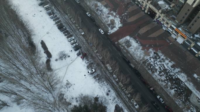 俯瞰车流 东北冬天 城市 雪