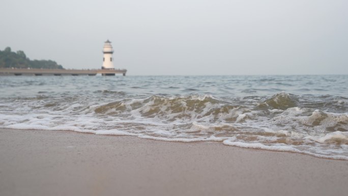 海滩沙滩海浪游人休闲视频4K