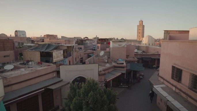 马拉喀什，摩洛哥——马拉喀什麦地那老城充满活力的露天市场