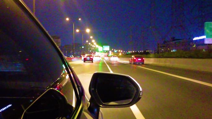 城市夜晚汽车在马路行驶夜景视频素材49