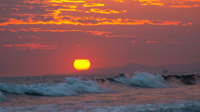 唯美日落海浪夕阳大海风光