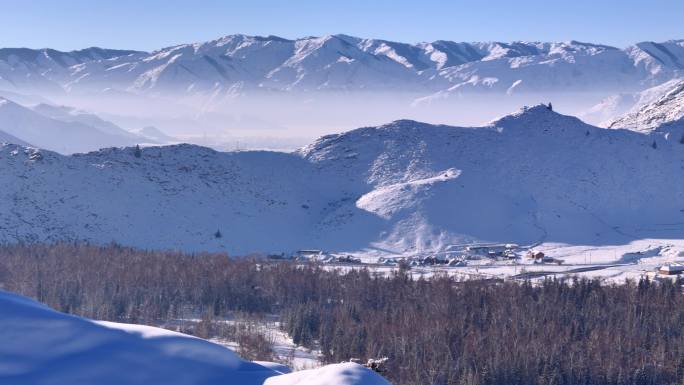 新疆阿勒泰雪景