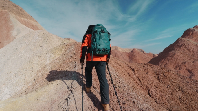 探险徒步登山脚步