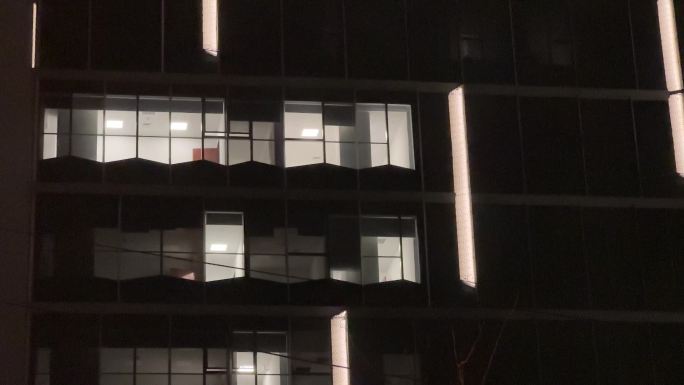 夜晚夜景晚上灯光 加班窗外大楼亮灯窗户