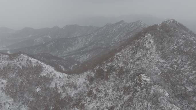 航拍威海市环翠区里口山桃子山风雪山野雪凇