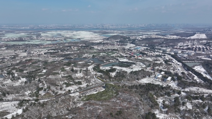 航拍襄阳古隆中风景区腾龙阁隆中山雪景风光