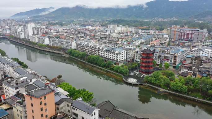 航拍蒙山县城 大景 城市风光