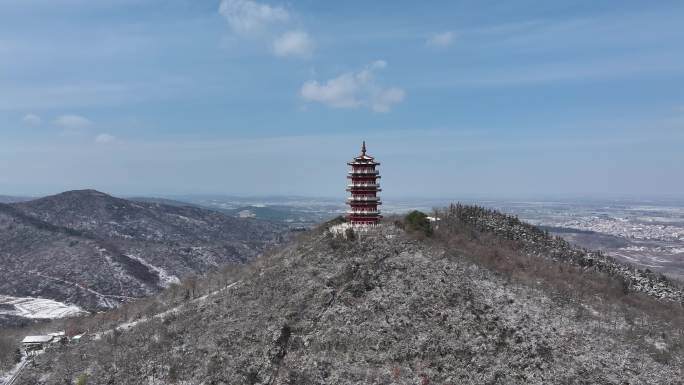 航拍襄阳古隆中风景区腾龙阁隆中山雪景风光