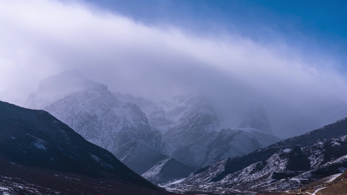 马牙雪山主峰