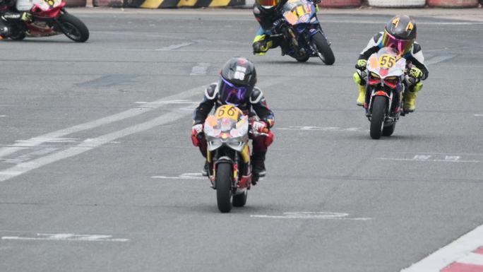 4K60P幼儿组摩托车比赛 慢动作 压弯